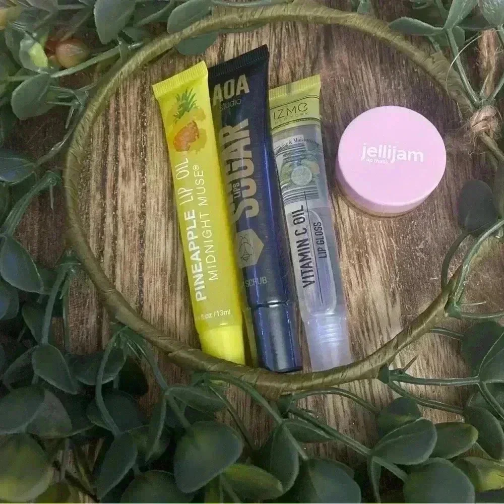 🆕 Lipcare Bundle Lemon/Pineapple 4pc🆕